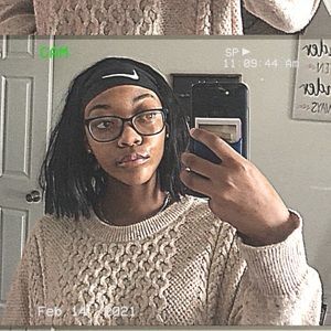 Meet your Posher, Amya